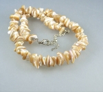 Muschelkette goldbraun ca. 7 - 11 mm / 42-48 cm