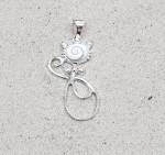 Engel Anh�nger Opalglas (syn.) an Stift�se  ca. 37x22 mm