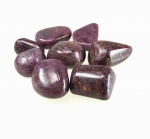 Rubin Trommelsteine in Gr�sse M / L aus Indien ca. 200 gr.