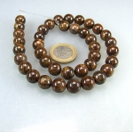 Jadekette mit 9 mm Kugeln und Fancy - Perlen / 45 cm