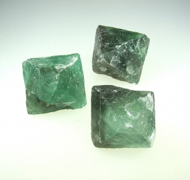 Fluorit - Oktaeder aus China ca. 170-240 gr.