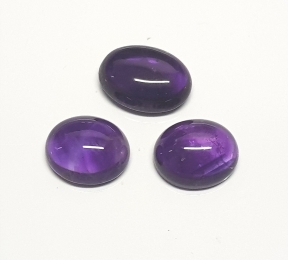 Amethyst  - Cabochon ca. 14/16 x 12 mm