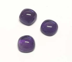 Amethyst Antique-Schliff cabochon ca. 9x9 mm