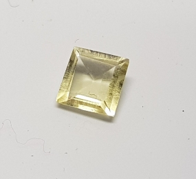 Citrin (gebr.) Quadrat facettiert ca. 6x6 mm / ca. 07-1,7 ct.