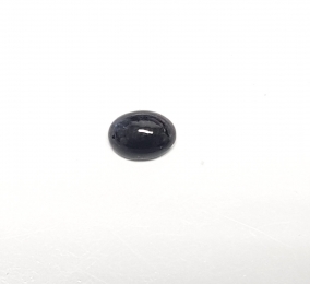Mitternachtsblauer Saphir oval Cabochon ca. 7 x 5 mm / ca. 1,0 - 1,35 ct.