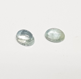 2 x Aquamarin - oval Cabochon - ca. 8x6 mm / ca. 2,8 ct. Gesamtgewicht