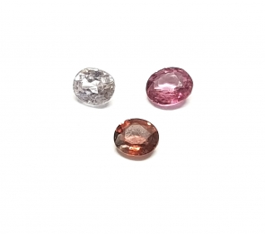 3 x Spinell aus Burma / Myanmar facettiert ca. 7 x 6 mm / ca. 3,45 ct. Gesamtgewicht