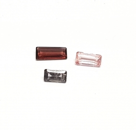 3 x Spinell aus Burma / Myanmar fRechteck acettiert ca. 6-9 x 3-5 mm / ca. 2,20 ct. Gesamtgewicht