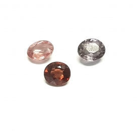 3 x Spinell aus Burma / Myanmar facettiert ca. 7 x 6 mm / ca. 3,8 ct. Gesamtgewicht