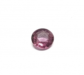 Spinell aus Burma / Myanmar facettiert ca. 9,8 mm / ca. 2,95 ct.