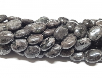 Larvikit( Alkalifeldspat ) Ovalstrangca. 16 x 12 mm / ca. 40 cm