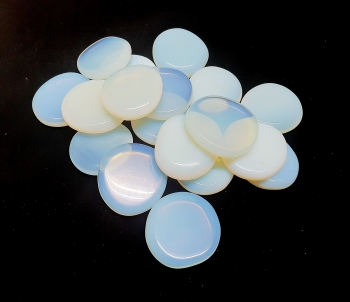 Opalglas (synthetisch) Scheibensteine / Taschensteine- ca. 500 gr.