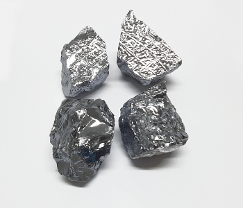 Silizium Kristalle (synthetisch ) ca. 1 Kg / ca. 4-5 Stck / ca. 30 - 100 mm