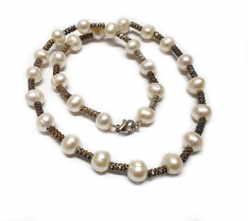 Perlenkette wei mit Zwischenteilen aus 925er Silber ca. 9 mm / ca. 45 cm mit Silberkarabiner