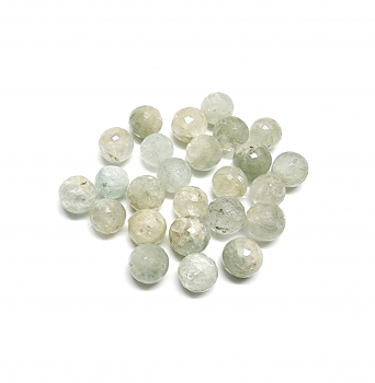 10 gebohrte natrliche Aquamarin Perlen rund facettiert ca. 11 bis 16 mm