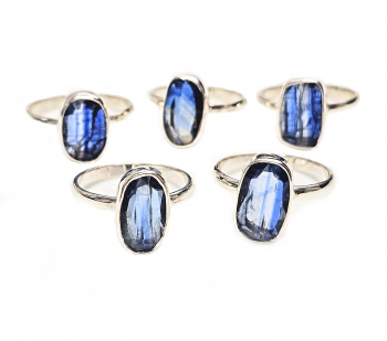 Kyanit facettiert Fingerring in 925 Silber gefasst
