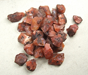 25 Kg Carneol Deko Chips Rohsteine ca. 20-30 mm aus Indien
