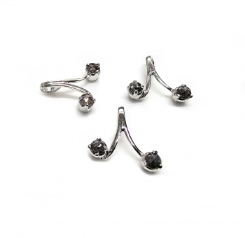 DiamantAnhnger mit zwei facettierten Rohdiamanten in 925 Silber rhodiniert ca. 18 x 18 mm