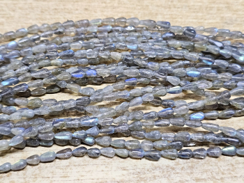 Labradorit Kettenstrang Tropfen ca. 4-5 mm / ca. 40 cm
