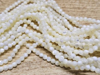 Perlmutt Kettenstrang Kugel ca. 4 mm / ca. 40 cm