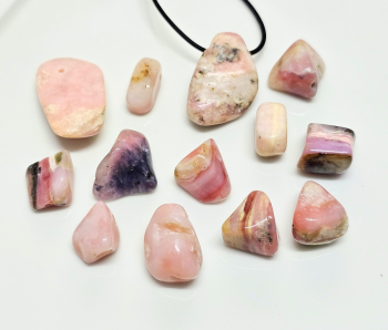 13er Set Opal pink aus Peru Trommelstein�Anh�nger Freiform 2,5 mm gebohrt - Restposten
