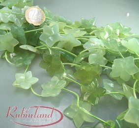 China Jade ( Serpentin ) Blumenstrang ca. 25 mm / 40 cm