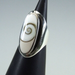 Operculum Fingerring oval in 925 Silber