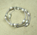 Perlen Armband mit Zuchtperlen flexibel dreireihig ca. 8 mm / ca. 60 cm
