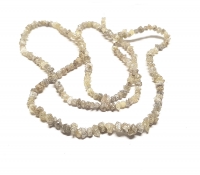 Diamant- Rohsteinstrang ca. 2 - 4mm verlaufend / ca. 40 cm ca. 29,38 Carat / Einzelstck