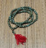 Mala aus grüner Jade ( Jadeit ) 108 Perlen ca. 7-8 mm ca. 60 -70 cm