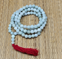 große Mala aus heller Jade ( Jadeit ) 108 Perlen ca. 10-12 mm ca. 110 -130 cm