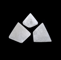 Selenit Pyramide geschliffen ca. 50 mm 