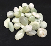 China-Jade Trommelsteine aus China / VE = 500 gr.