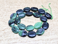 Rubin-Zoisit Kettenstrang Oval ca. 15 x 20 mm / ca. 40 cm