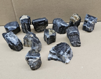 B/C - Qualit�t schwarzer Turmalin / Sch�rl�Anschliff aus Indien�ca. 50-100 gr.